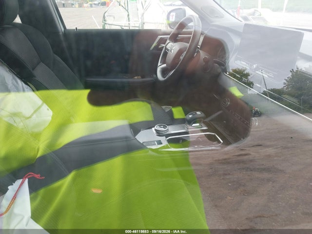 46119883 :رقم المزاد ، JA4J4UA88SZ055146 vin ، 2025 Mitsubishi Outlander Es 2.5 S-awc مزاد بيع