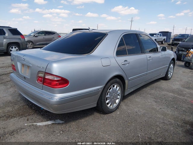 46119931 :رقم المزاد ، WDBJF82J82X070572 vin ، 2002 Mercedes-benz E 320 4m/4m Special Edition مزاد بيع