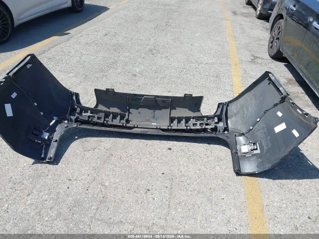 2023 Chevrolet Traverse Awd 2fl Cloth მანქანა იყიდება აუქციონზე, vin: 1GNEVMKW8PJ256236, აუქციონის ნომერი: 46119934
