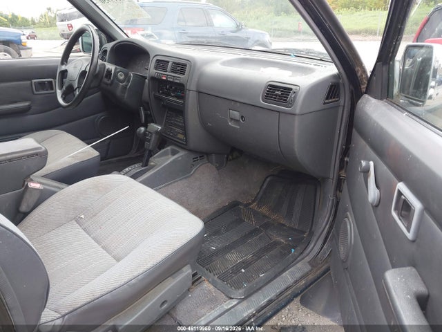 1995 Nissan Truck King Cab Se/king Cab Xe მანქანა იყიდება აუქციონზე, vin: 1N6HD16Y1SC387425, აუქციონის ნომერი: 46119950
