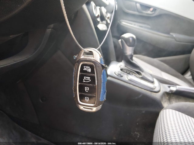 46119988 :رقم المزاد ، KM8K2CAA1JU083312 vin ، 2018 Hyundai Kona Sel مزاد بيع