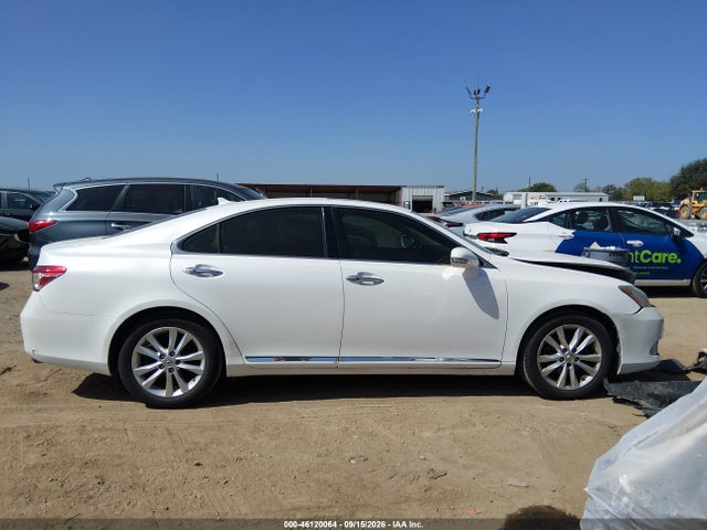 46120064 :رقم المزاد ، JTHBK1EG1B2423125 vin ، 2011 Lexus Es 350 مزاد بيع