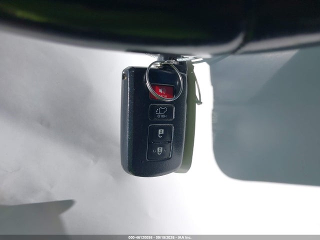 Продажа на аукционе авто 2014 Toyota Highlander Limited V6, vin: 5TDDKRFH1ES035180, номер лота: 46120098
