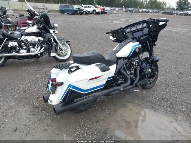 Harley-Davidson FLHXS 2021 1HD1KRP11MB650661 Image 4