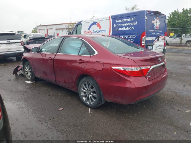 2015 Toyota Camry Xle მანქანა იყიდება აუქციონზე, vin: 4T1BF1FK5FU989206, აუქციონის ნომერი: 46120130