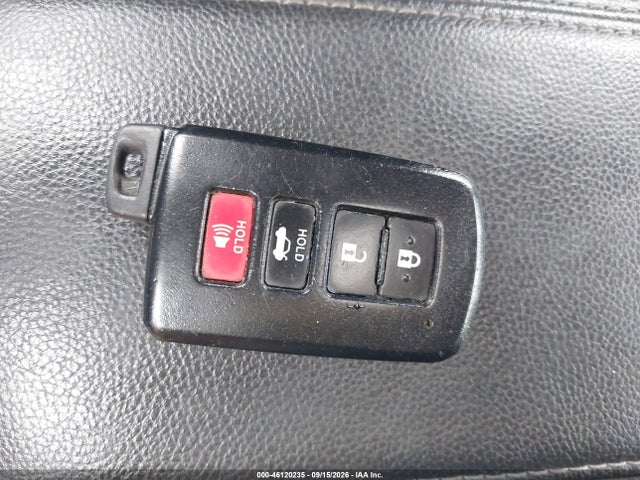 46120235 :رقم المزاد ، 5YFBURHE8HP609226 vin ، 2017 Toyota Corolla Se مزاد بيع