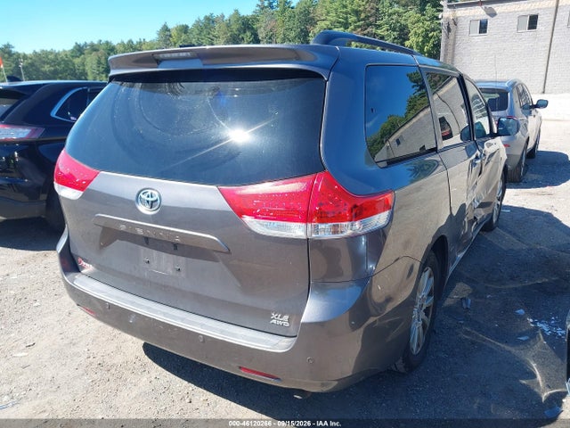 5TDDK3DC0ES079112 Toyota Sienna Xle 7 Passenger