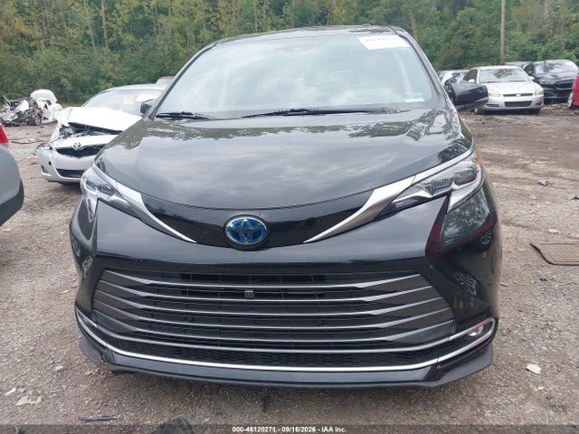 2021 Toyota Sienna Platinum მანქანა იყიდება აუქციონზე, vin: 5TDESKFC7MS029950, აუქციონის ნომერი: 46120271