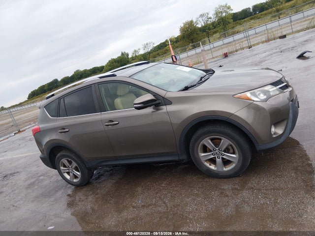 Продажа на аукционе авто 2015 Toyota Rav4 Xle, vin: JTMRFREVXFD157972, номер лота: 46120328