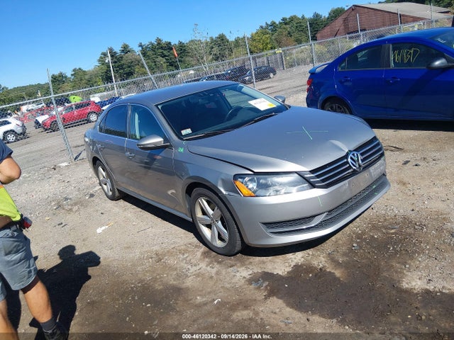 2012 Volkswagen Passat 2.5l Se მანქანა იყიდება აუქციონზე, vin: 1VWBP7A37CC052523, აუქციონის ნომერი: 46120342