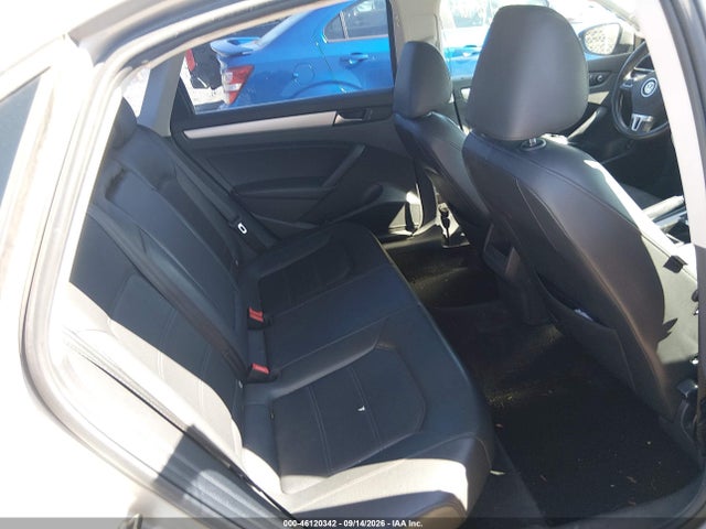 2012 Volkswagen Passat 2.5l Se მანქანა იყიდება აუქციონზე, vin: 1VWBP7A37CC052523, აუქციონის ნომერი: 46120342