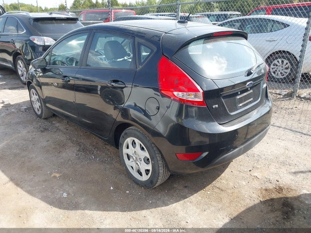 46120396 :رقم المزاد ، 3FADP4EJ9DM113850 vin ، 2013 Ford Fiesta Se مزاد بيع
