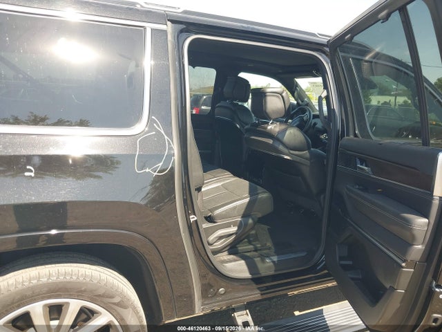 Продаж на аукціоні авто 2023 Jeep Grand Wagoneer L 4x4, vin: 1C4SJSEP6PS550079, номер лоту: 46120463
