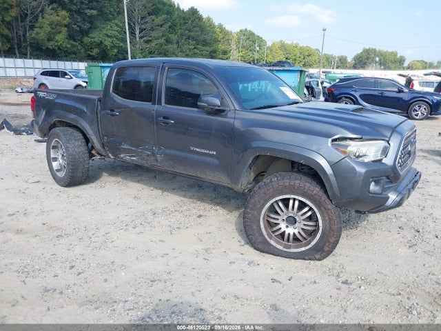 2018 Toyota Tacoma Dbl Cab/sr/trdspt/or/pro მანქანა იყიდება აუქციონზე, vin: 3TMCZ5AN7JM145139, აუქციონის ნომერი: 46120523