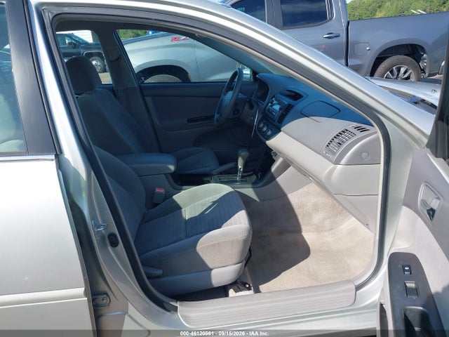 46120561 :رقم المزاد ، 4T1BE32K15U412076 vin ، 2005 Toyota Camry Le مزاد بيع