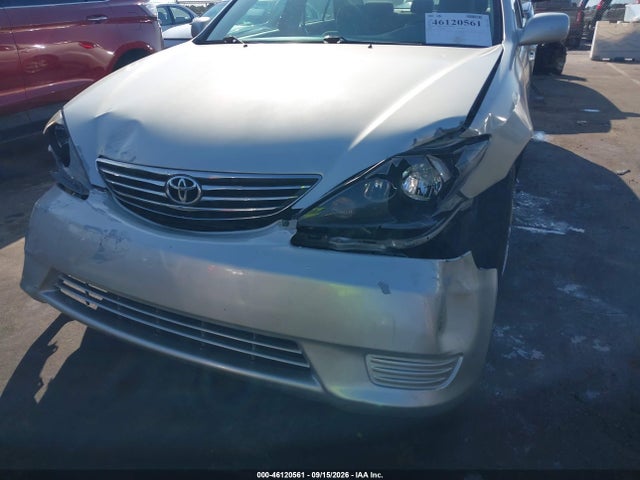 46120561 :رقم المزاد ، 4T1BE32K15U412076 vin ، 2005 Toyota Camry Le مزاد بيع