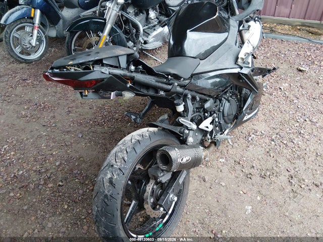 Продаж на аукціоні авто 2018 Kawasaki Ex400, vin: JKAEXKH18JDA12074, номер лоту: 46120603