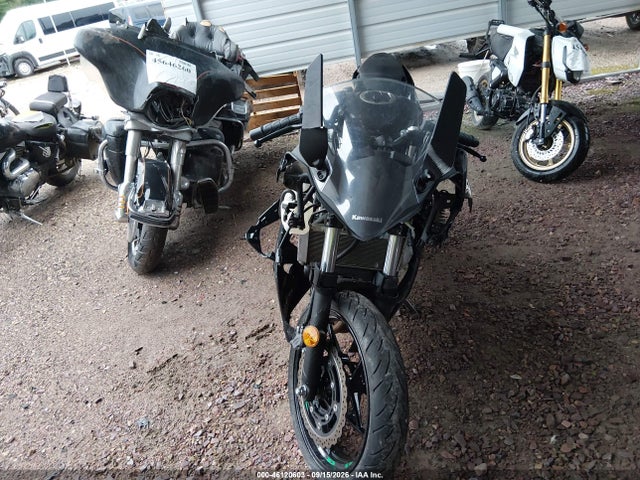 Продаж на аукціоні авто 2018 Kawasaki Ex400, vin: JKAEXKH18JDA12074, номер лоту: 46120603