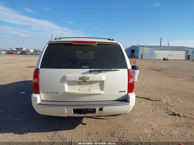 2010 Chevrolet Suburban 1500 Ltz მანქანა იყიდება აუქციონზე, vin: 1GNUKKE3XAR160109, აუქციონის ნომერი: 46120638