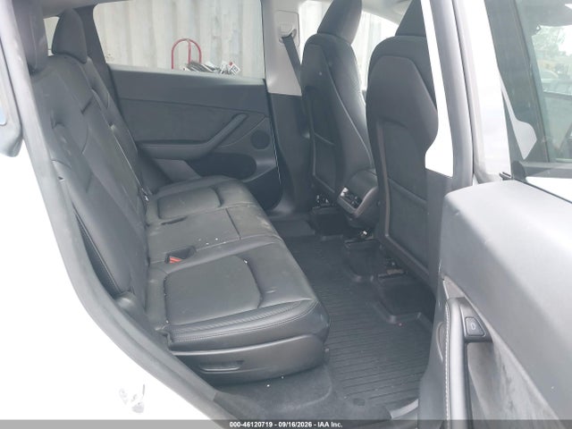 2024 Tesla Model Y Long Range Dual Motor All-wheel Drive მანქანა იყიდება აუქციონზე, vin: 7SAYGAEE8RF057489, აუქციონის ნომერი: 46120719