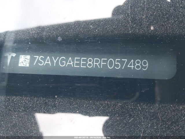 2024 Tesla Model Y Long Range Dual Motor All-wheel Drive მანქანა იყიდება აუქციონზე, vin: 7SAYGAEE8RF057489, აუქციონის ნომერი: 46120719