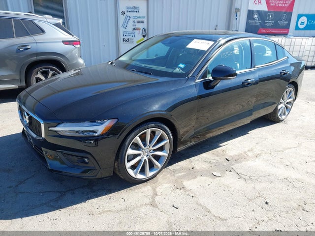 Aukcja sprzedaży 2021 Volvo S60 T6 Momentum, vin: 7JRA22TKXMG092238, numer aukcji: 46120758