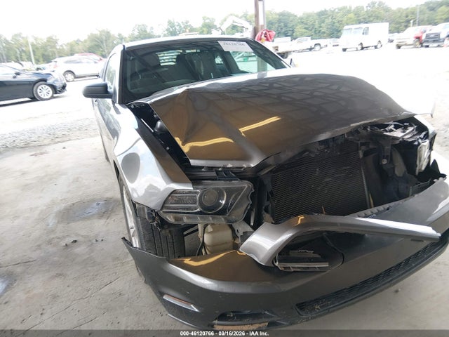 46120766 :رقم المزاد ، 1ZVBP8AM8E5313857 vin ، 2014 Ford Mustang V6 مزاد بيع