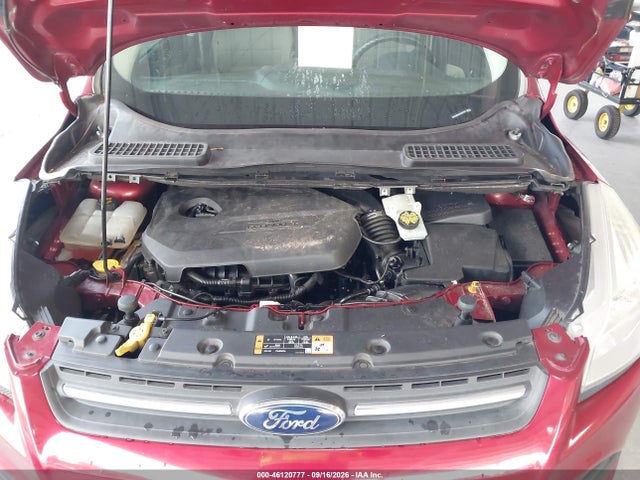 46120777 :رقم المزاد ، 1FMCU0GX4FUA57531 vin ، 2015 Ford Escape Se مزاد بيع