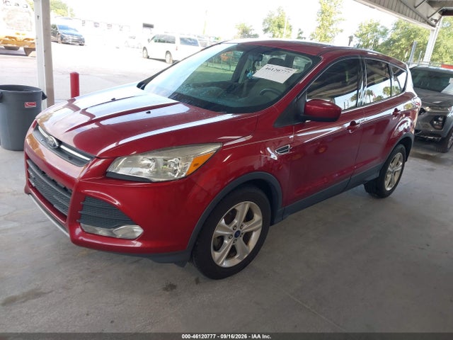 46120777 :رقم المزاد ، 1FMCU0GX4FUA57531 vin ، 2015 Ford Escape Se مزاد بيع