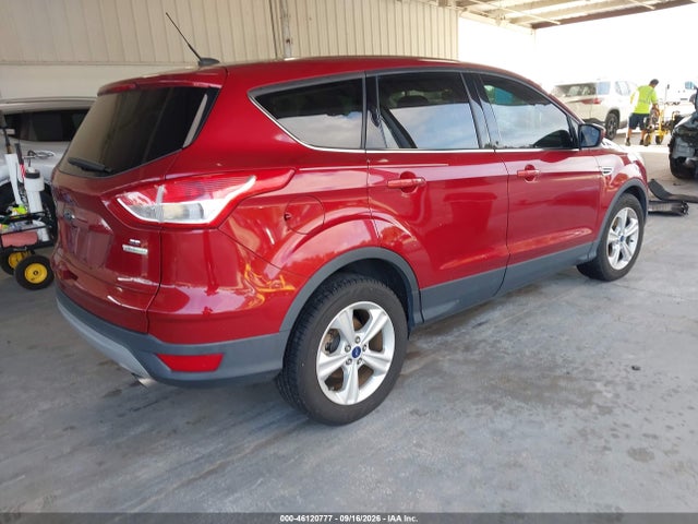 46120777 :رقم المزاد ، 1FMCU0GX4FUA57531 vin ، 2015 Ford Escape Se مزاد بيع