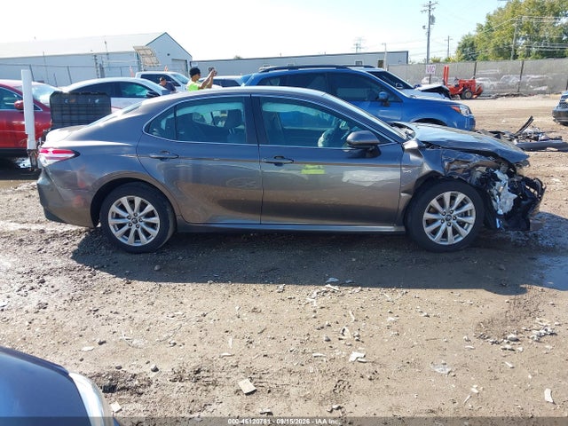 Продажа на аукционе авто 2020 Toyota Camry Le, vin: 4T1C11AK3LU887988, номер лота: 46120781