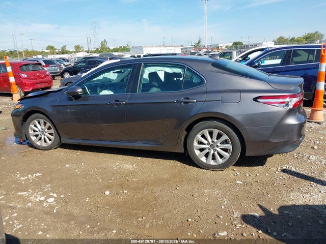Продажа на аукционе авто 2020 Toyota Camry Le, vin: 4T1C11AK3LU887988, номер лота: 46120781