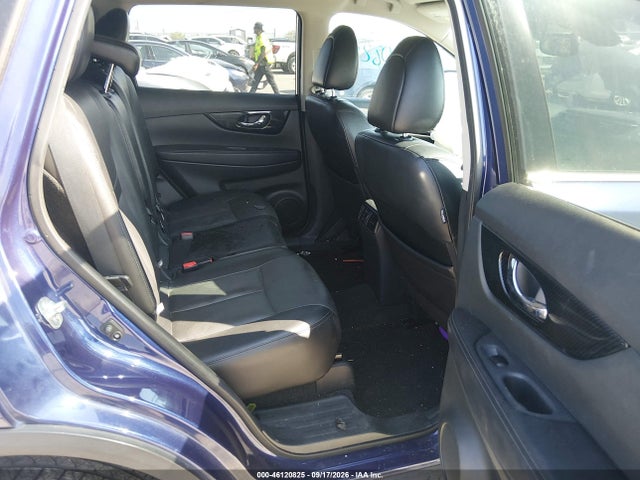 5N1AT2MVXJC744391 Nissan Rogue Sl