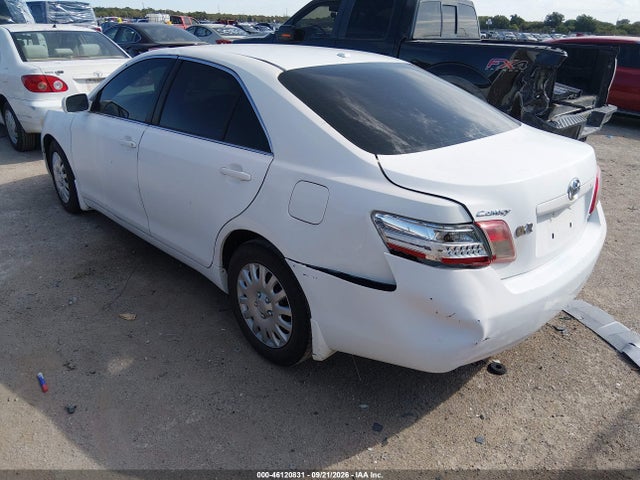 46120831 :رقم المزاد ، 4T1BF3EK5BU642904 vin ، 2011 Toyota Camry Le مزاد بيع