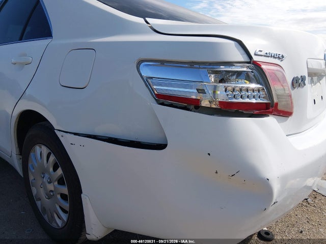 46120831 :رقم المزاد ، 4T1BF3EK5BU642904 vin ، 2011 Toyota Camry Le مزاد بيع