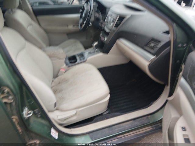46120850 :رقم المزاد ، 4S4BRCGC3A3311191 vin ، 2010 Subaru Outback 2.5i Premium مزاد بيع