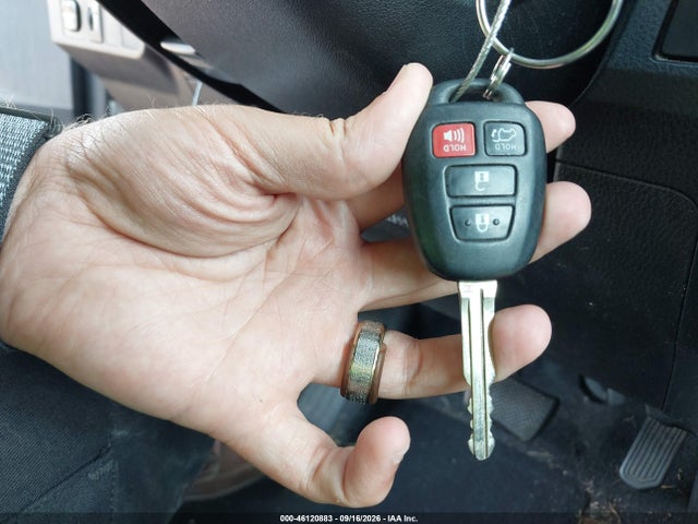 Продажа на аукционе авто 2016 Toyota Rav4 Xle, vin: 2T3RFREV7GW419080, номер лота: 46120883