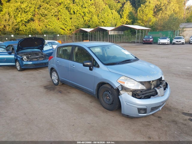 46120968 :رقم المزاد ، 3N1BC1CP4BL423638 vin ، 2011 Nissan Versa 1.8s مزاد بيع