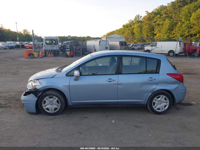 46120968 :رقم المزاد ، 3N1BC1CP4BL423638 vin ، 2011 Nissan Versa 1.8s مزاد بيع