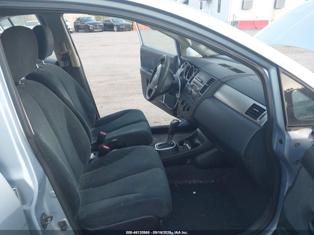 46120968 :رقم المزاد ، 3N1BC1CP4BL423638 vin ، 2011 Nissan Versa 1.8s مزاد بيع