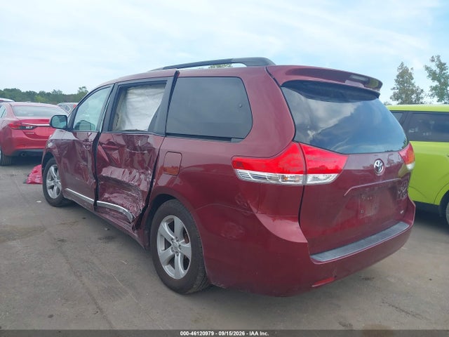 Продажа на аукционе авто 2014 Toyota Sienna Le V6 8 Passenger, vin: 5TDKK3DC6ES526839, номер лота: 46120979