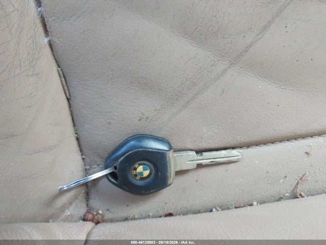 46120983 :رقم المزاد ، WBACD3323WAV22752 vin ، 1998 Bmw 328i مزاد بيع