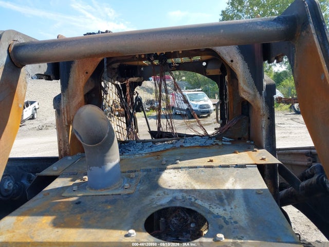 46120998 :رقم المزاد ، 1T0331GMPRF459510 vin ، 2024 John Deere Skidsteer 331g مزاد بيع