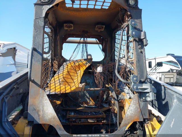 46120998 :رقم المزاد ، 1T0331GMPRF459510 vin ، 2024 John Deere Skidsteer 331g مزاد بيع