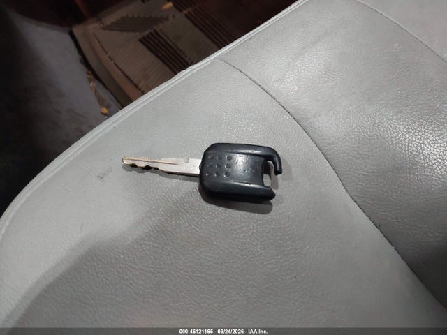 46121165 :رقم المزاد ، 2MEHM75W04X668030 vin ، 2004 Mercury Grand Marquis Ls مزاد بيع