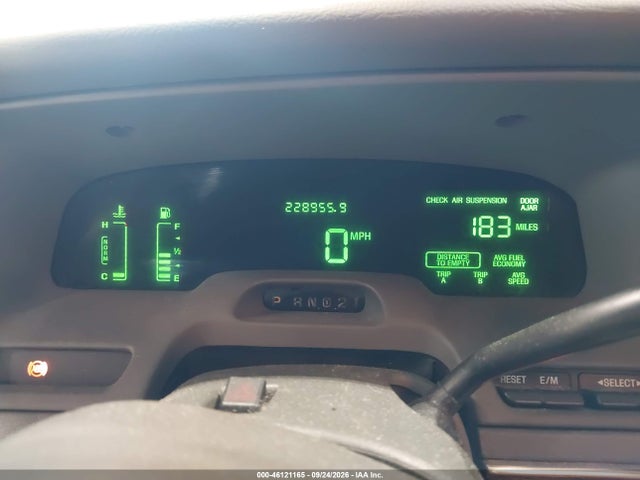 46121165 :رقم المزاد ، 2MEHM75W04X668030 vin ، 2004 Mercury Grand Marquis Ls مزاد بيع