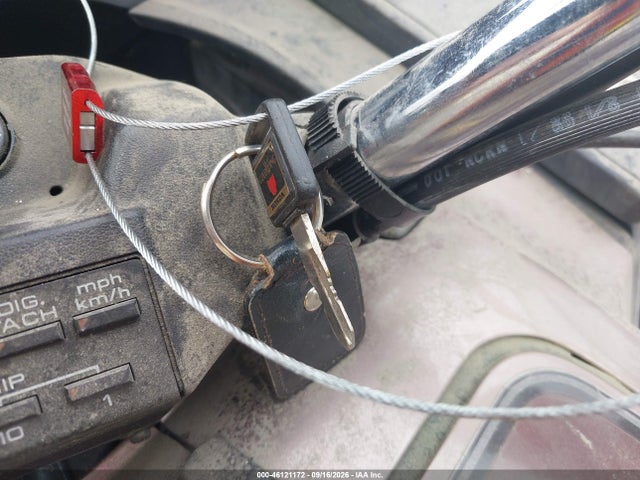 46121172 :رقم المزاد ، 1HFSC1429GA218952 vin ، 1986 Honda Gl1200 A مزاد بيع