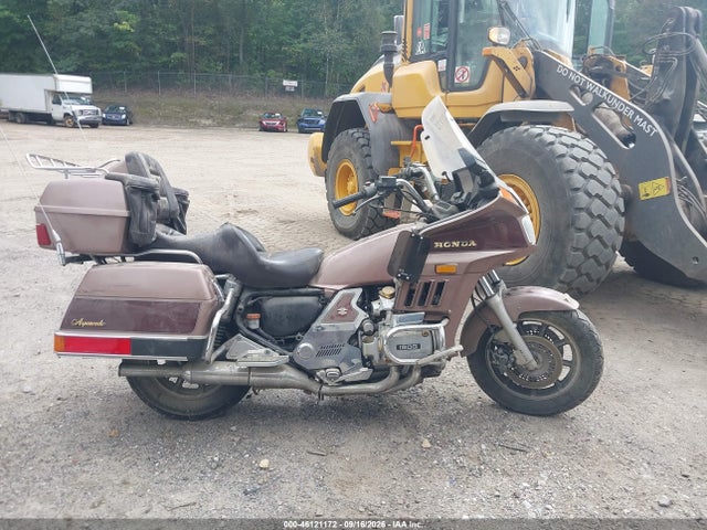 46121172 :رقم المزاد ، 1HFSC1429GA218952 vin ، 1986 Honda Gl1200 A مزاد بيع