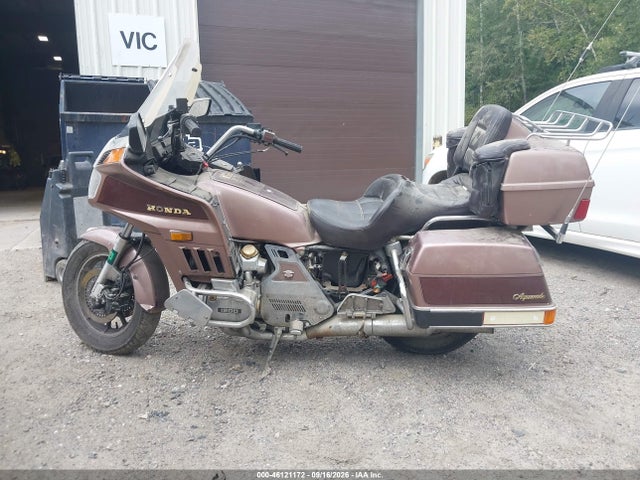 46121172 :رقم المزاد ، 1HFSC1429GA218952 vin ، 1986 Honda Gl1200 A مزاد بيع
