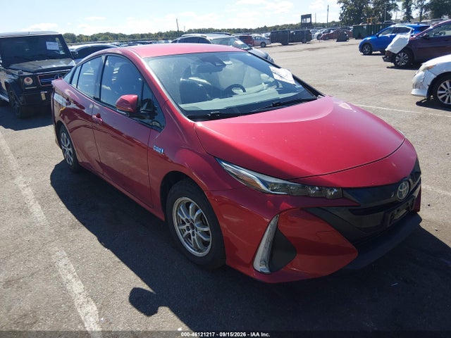 46121217 :رقم المزاد ، JTDKARFP7L3143206 vin ، 2020 Toyota Prius Prime Le/xle/limited مزاد بيع